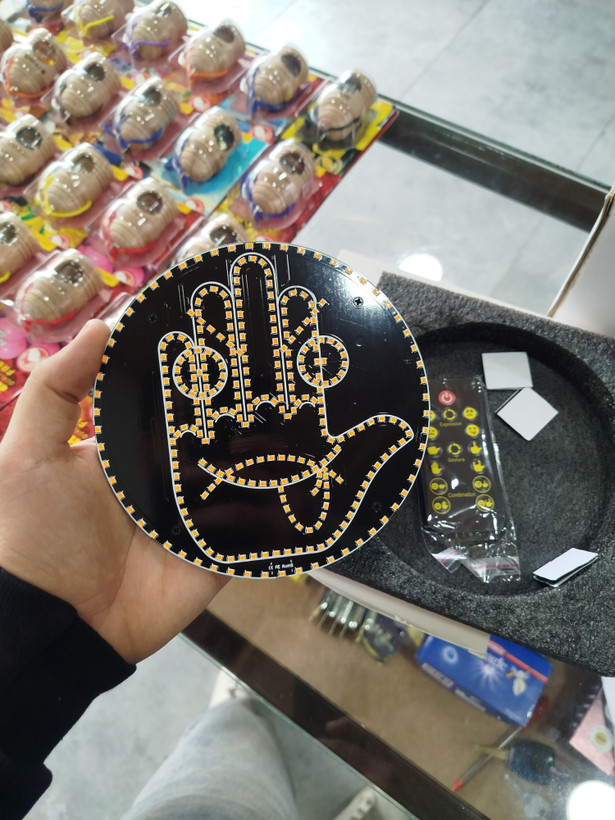 دست بی قرار hand stop
